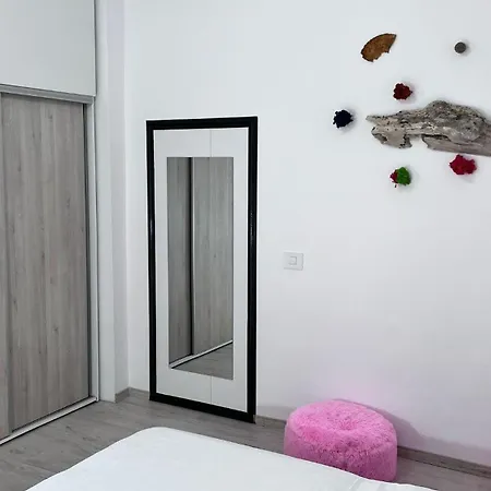 Summer Vibe - La Curte Ubytování v soukromí