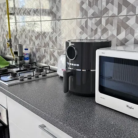 Rum i privatbostad Summer Vibe - La Curte Constanţa