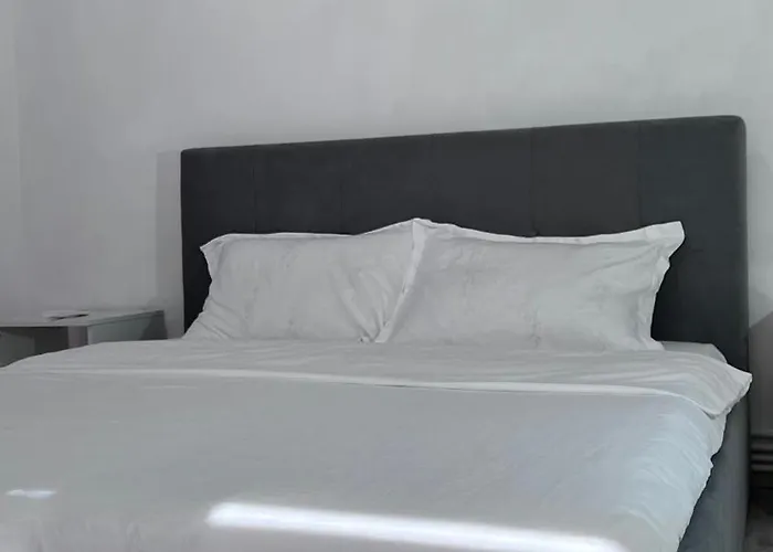 Summer Vibe - La Curte コンスタンツァ