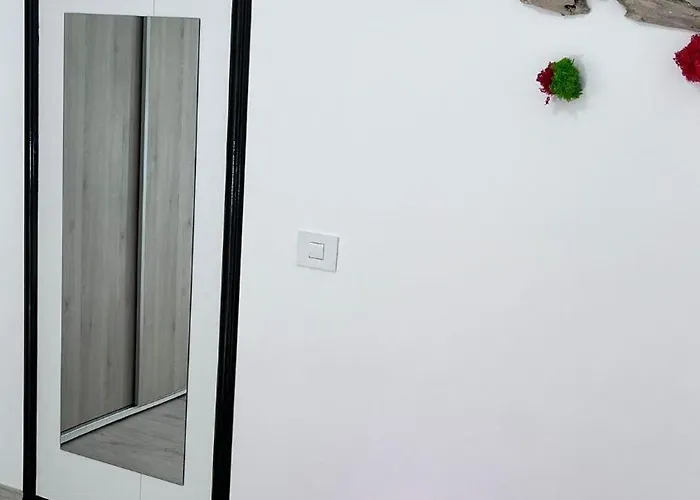 ホームステイ Summer Vibe - La Curte コンスタンツァ